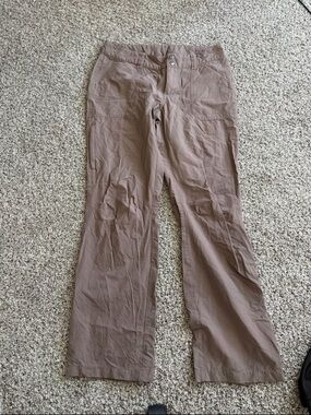 Patagonia women’s Borderless hiking pants